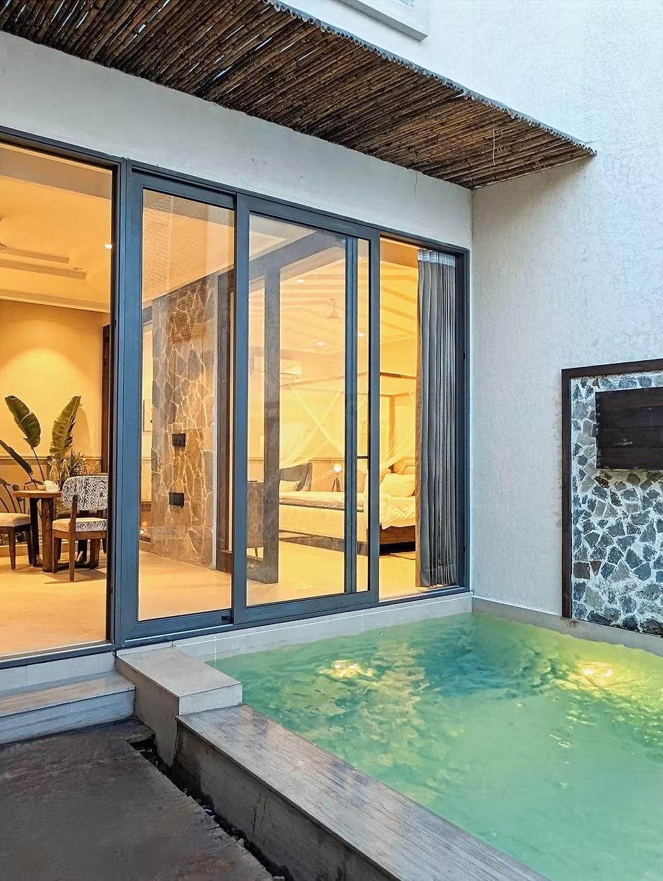 Suites with Private Pool