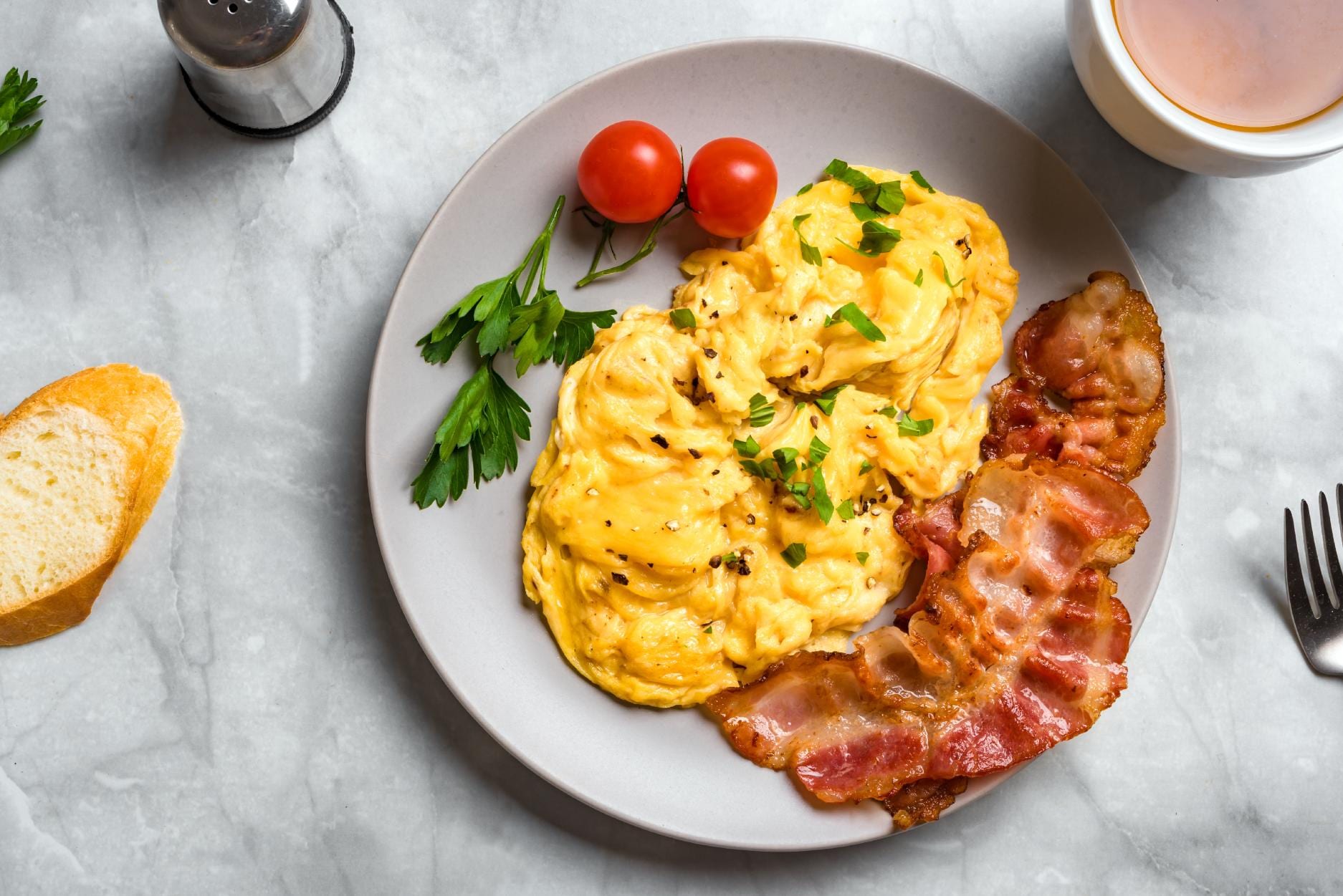 Sunday Brunch with Live Music