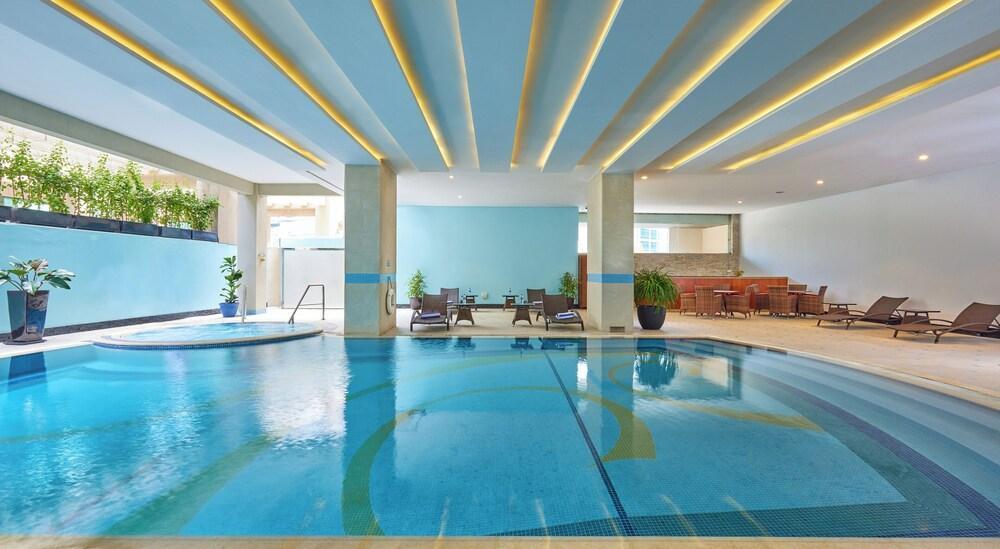 Temperature-controlled Pool