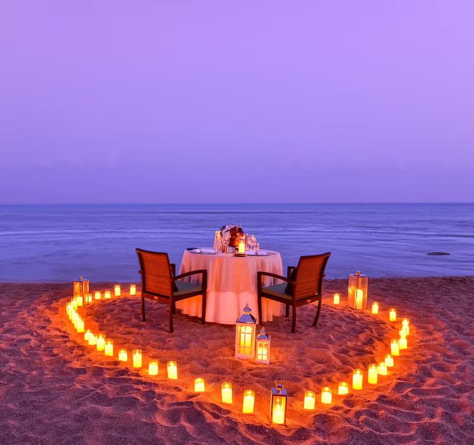 Beachside Candlelight Dinner