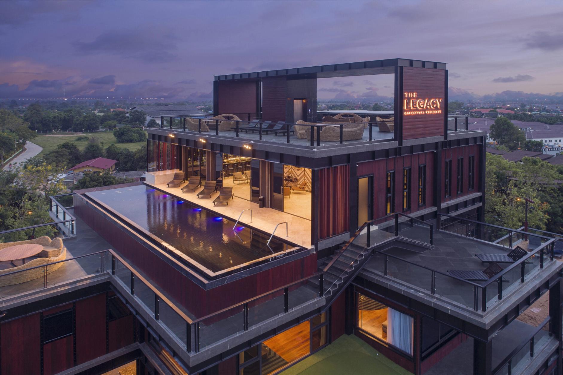 Infinity Pool Villa with Butler