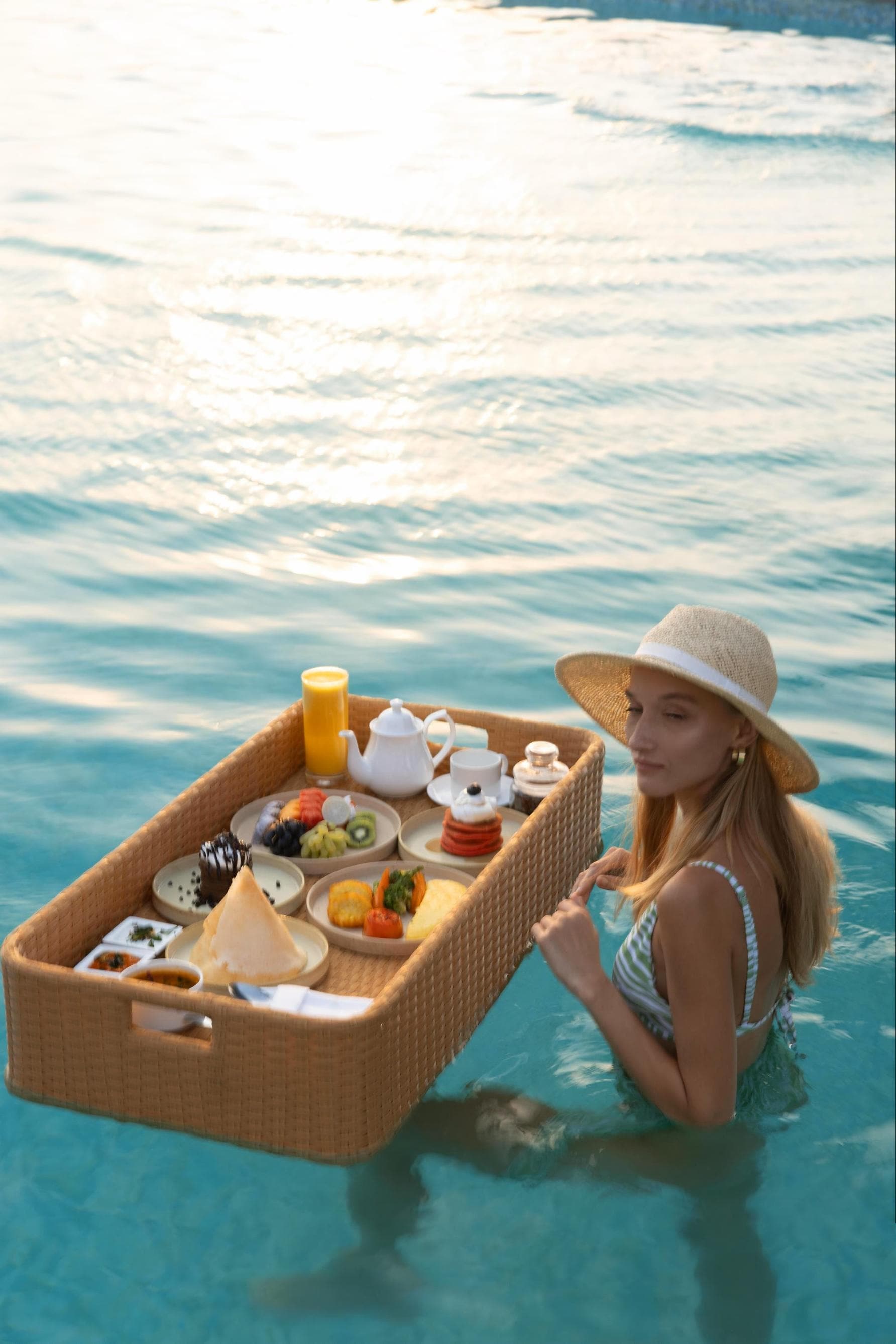 Floating Breakfast