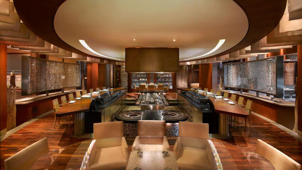 iZ Indian Restaurant