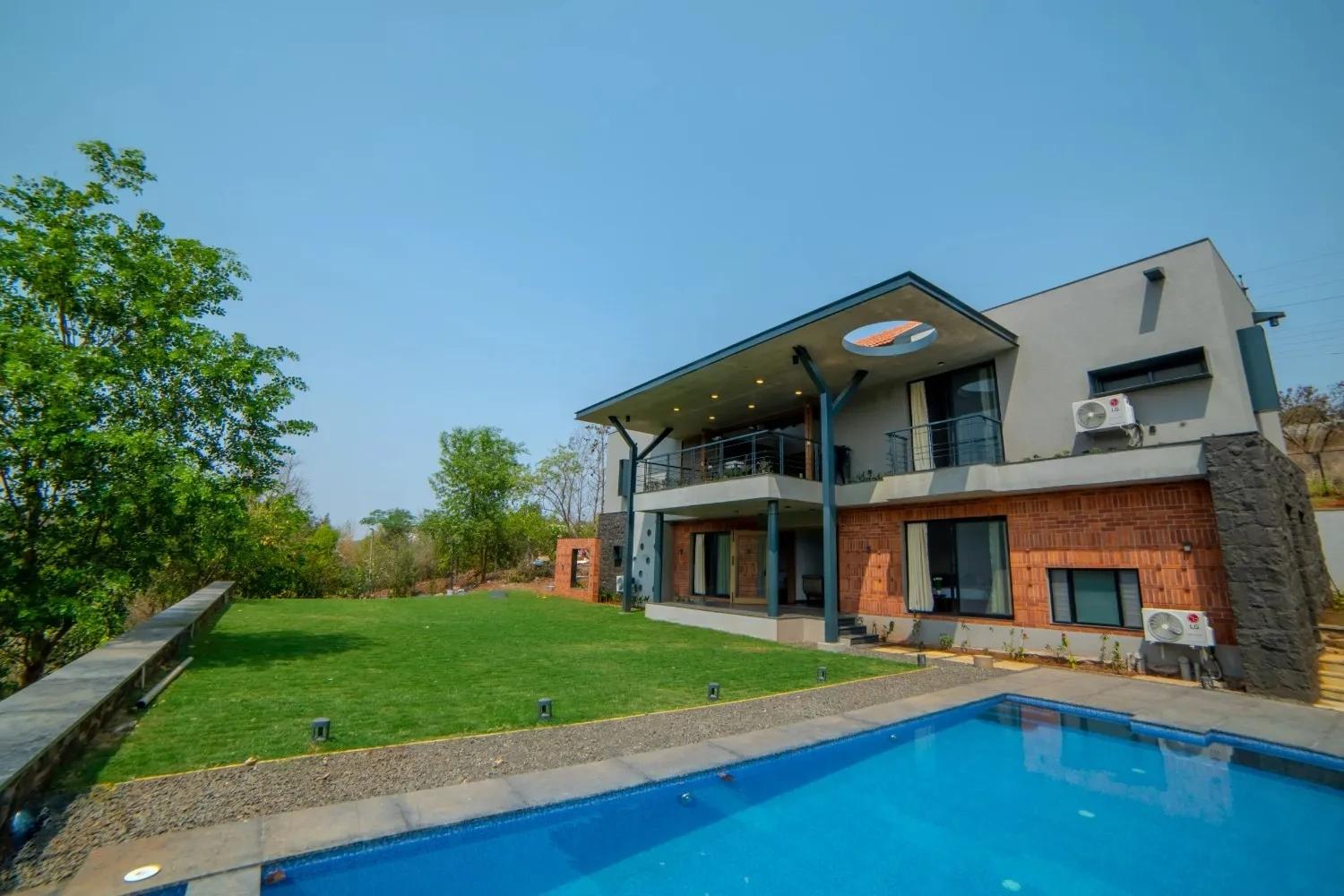 Stays with Private Pools