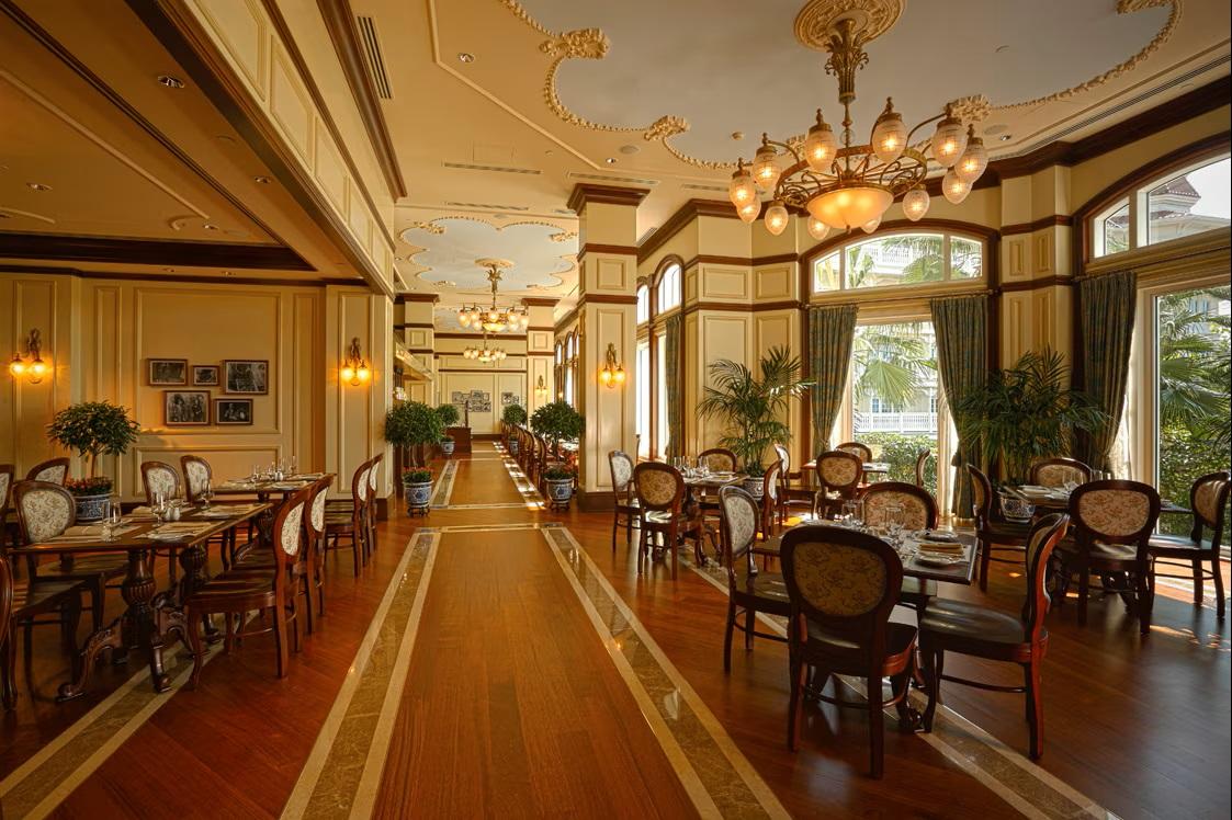 Walt’s Semi-buffet Dinner