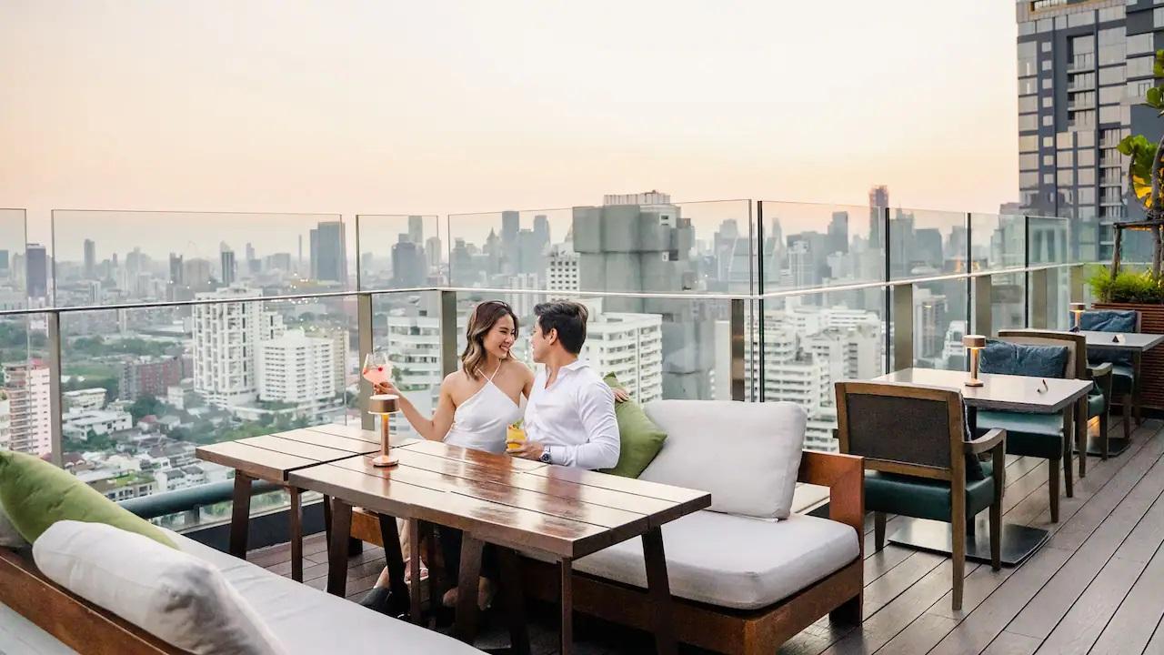 Rooftop Lounge & Bar