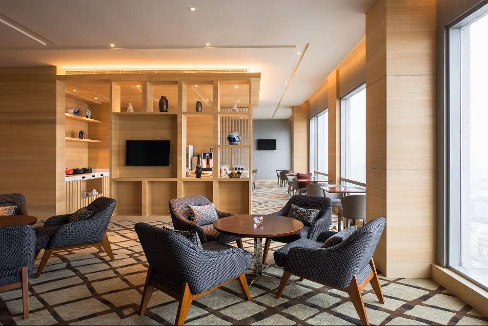 Stays with Club Lounge Access