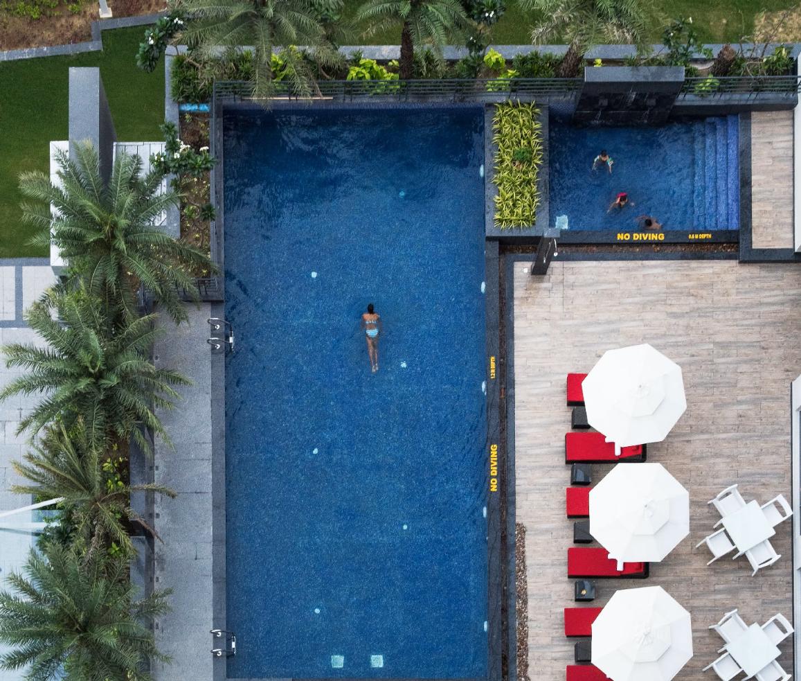 Temperature-controlled Pool