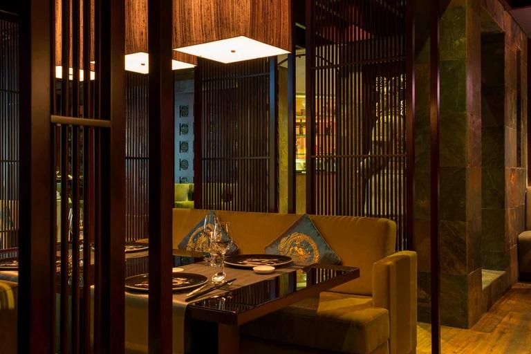 Le Meridien Dubai Hotel & Conference Centre - Tap to explore photos