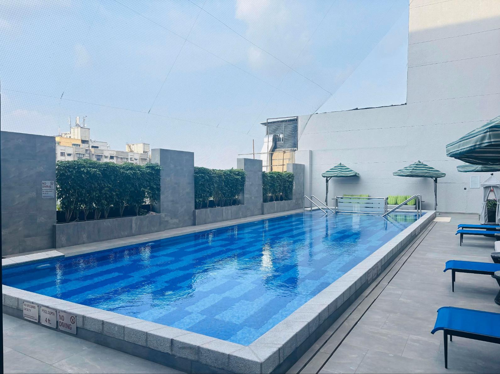 Temperature-Controlled Pool