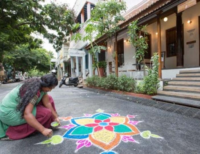 Kolam Drawing Session