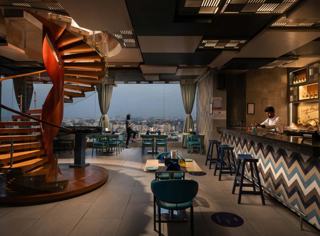 Rooftop Evenings with DJ