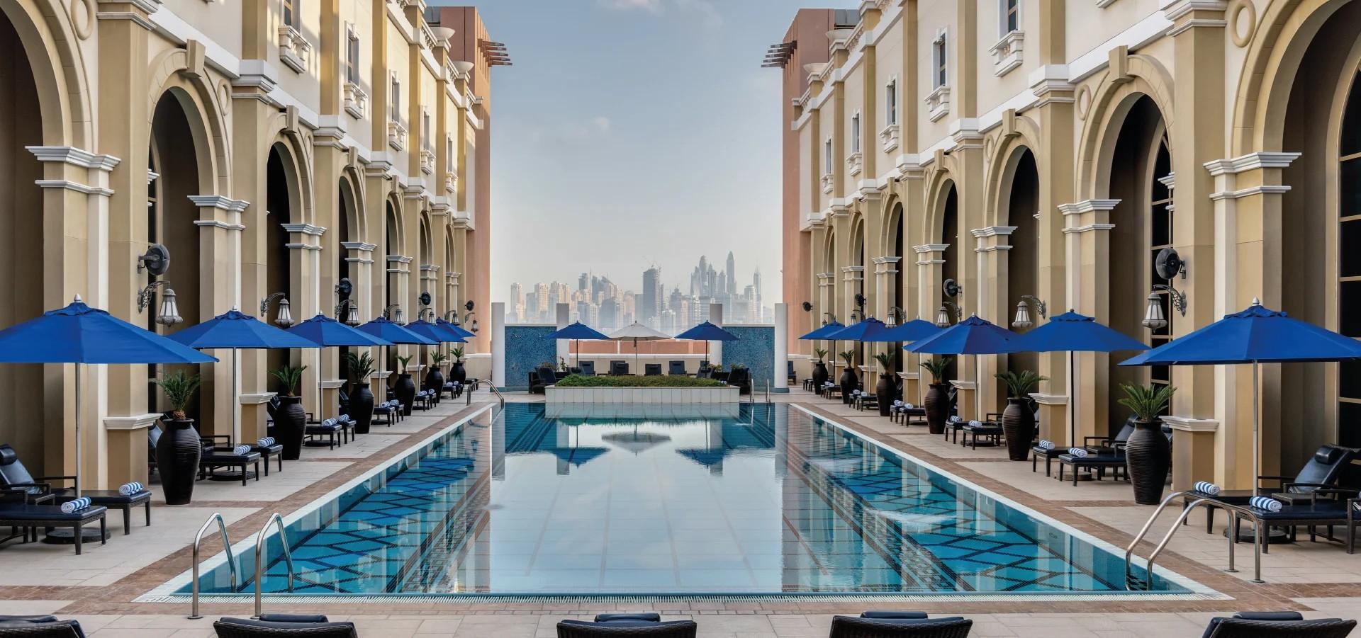 Temperature-controlled Pool