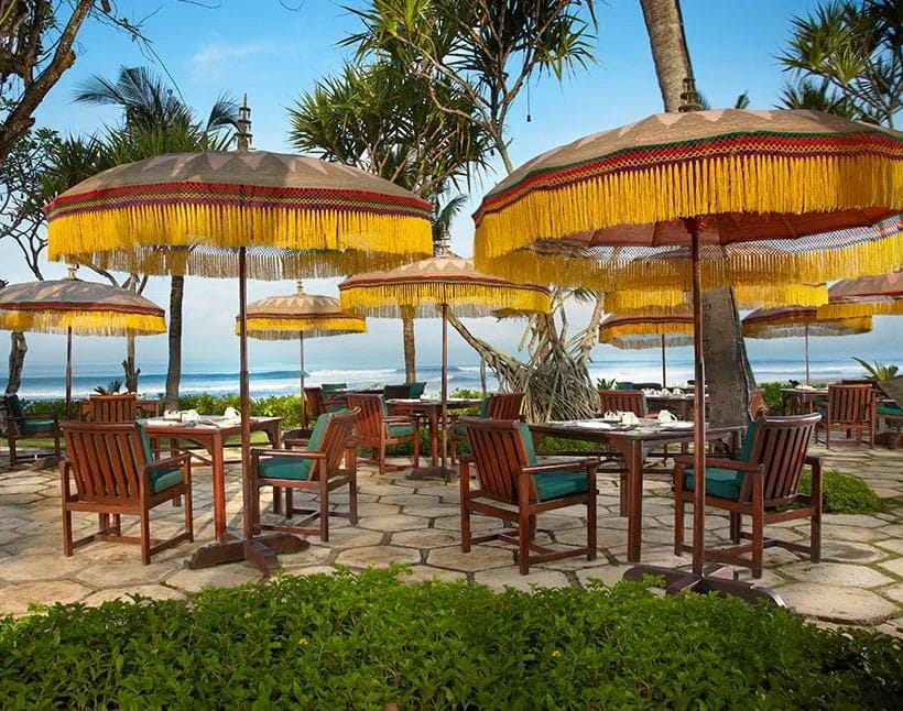Beachfront Dining