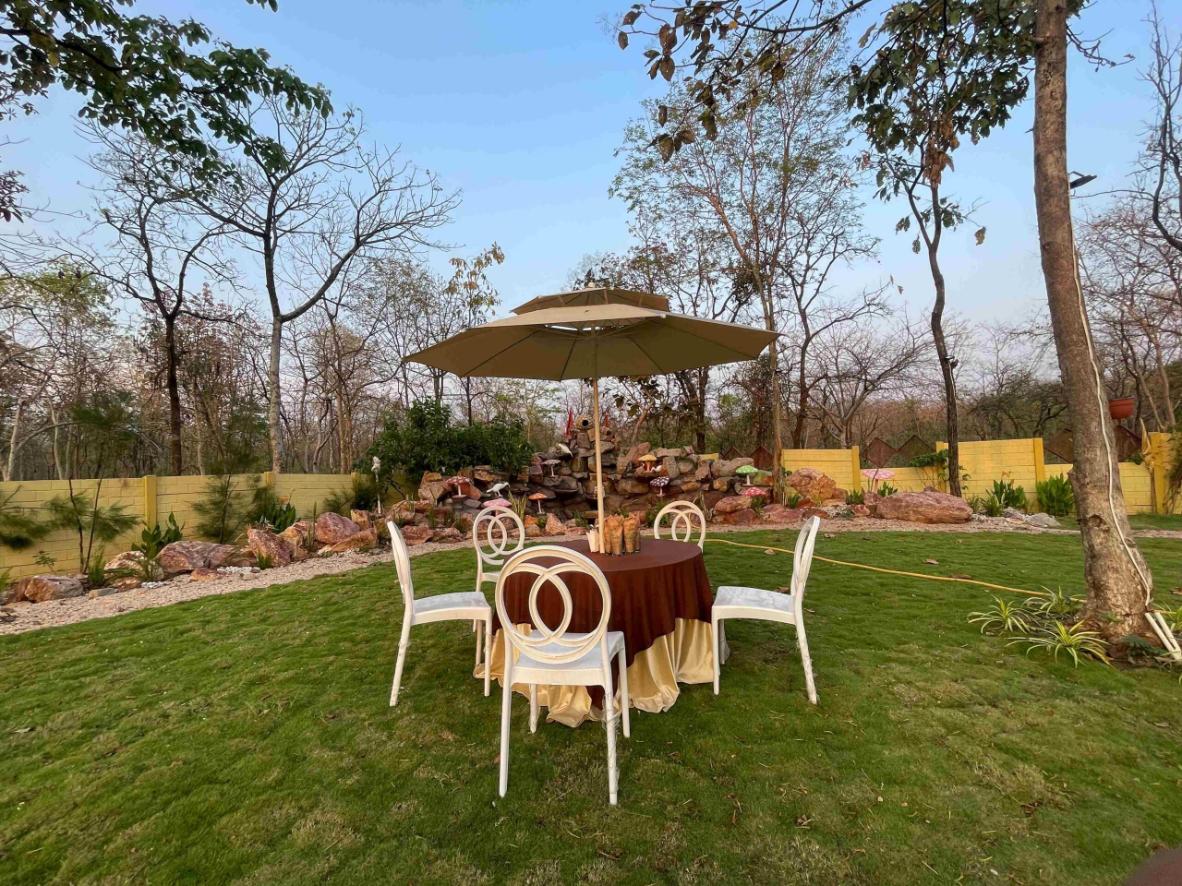 Themed Private Dining Setups