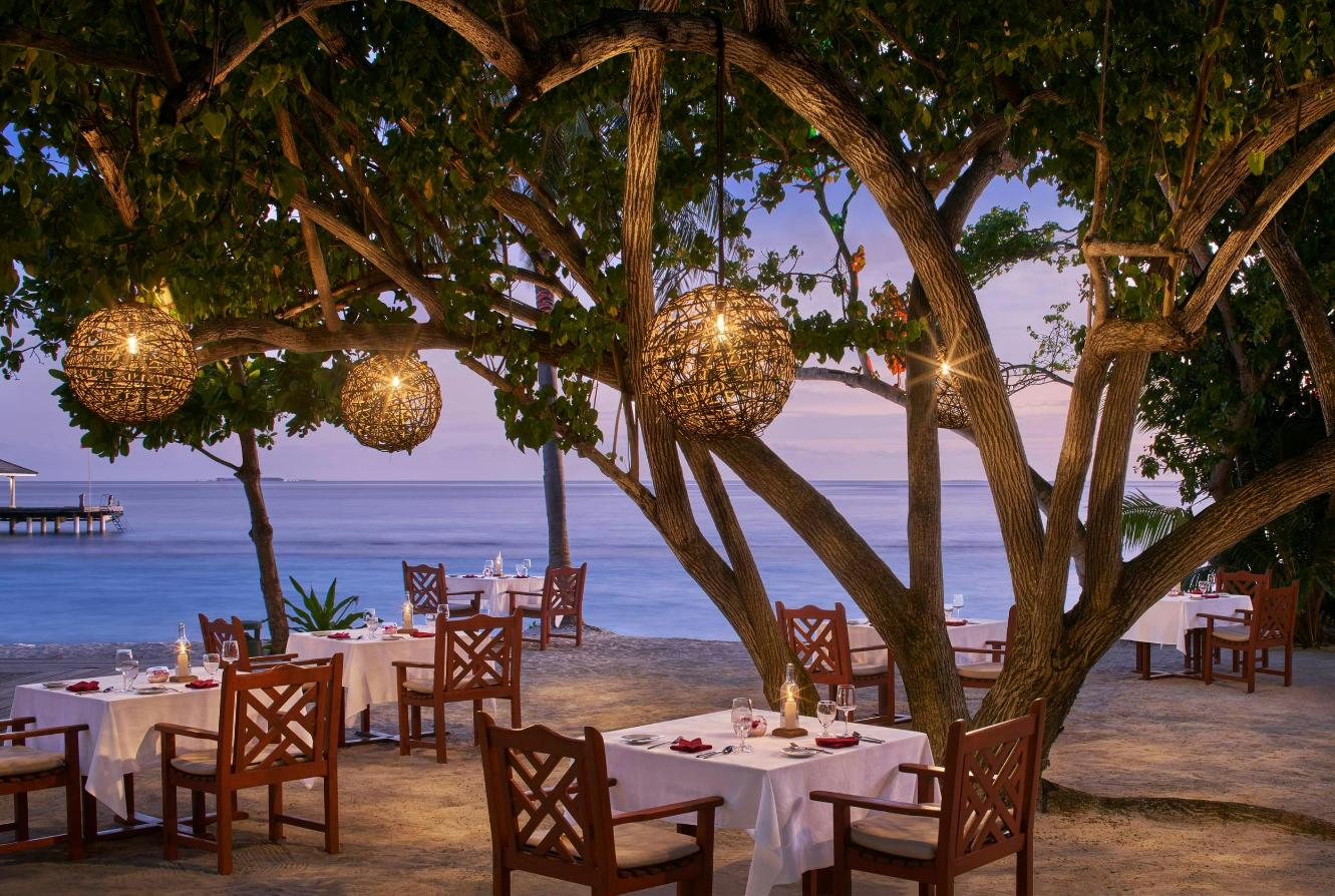 Oceanfront Dining