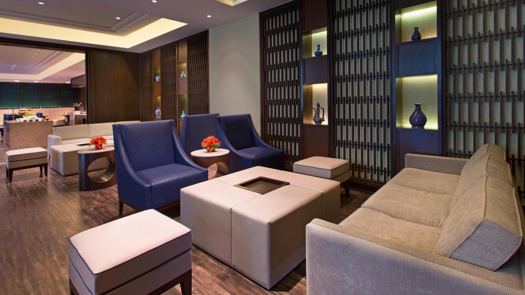 Stays with Lounge Access