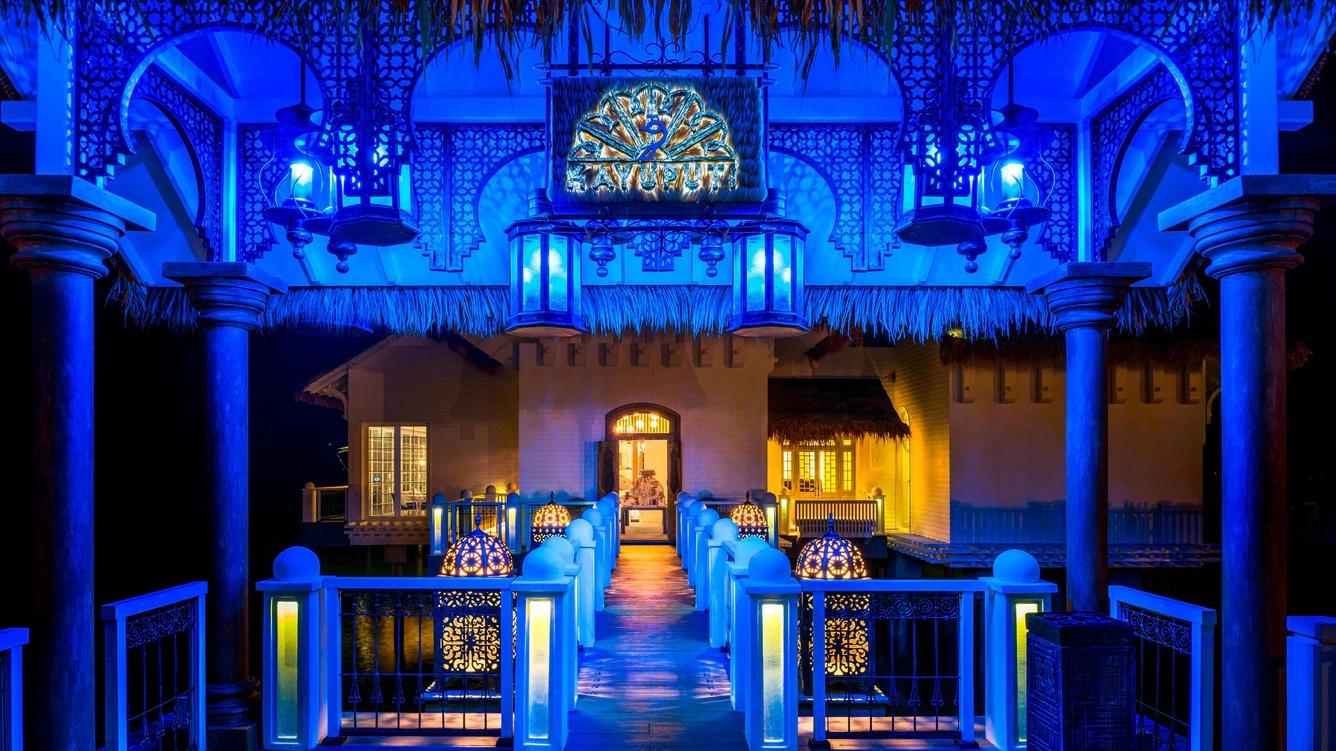 Overwater Sunset Dining