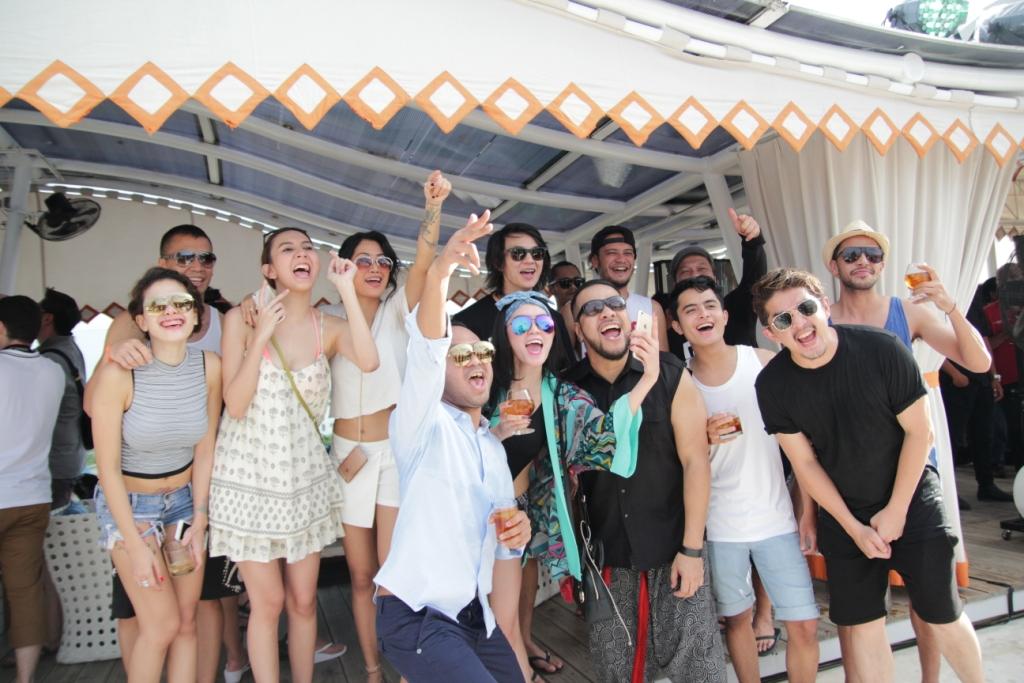 Trivia Quiz by the Pool