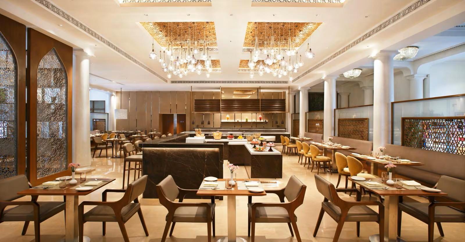 Dinner with Live Music