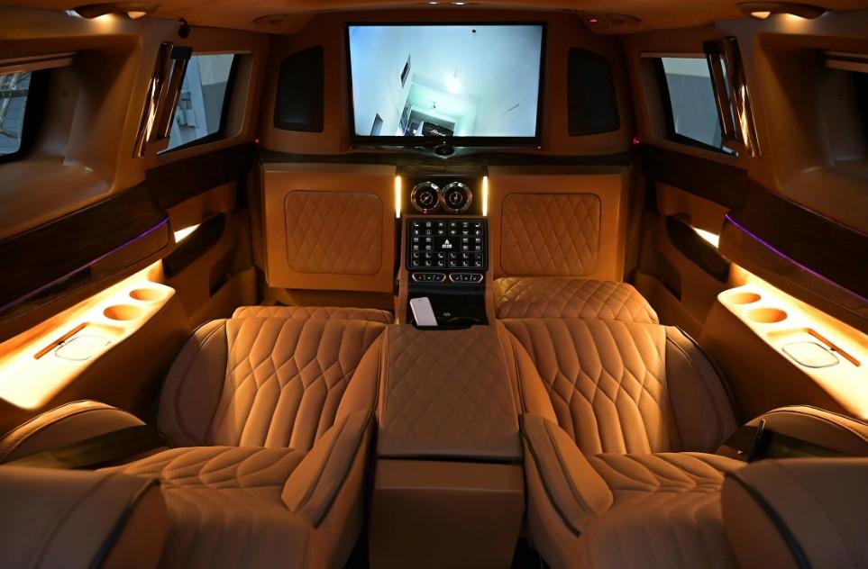 Limousine & Yacht Transfers