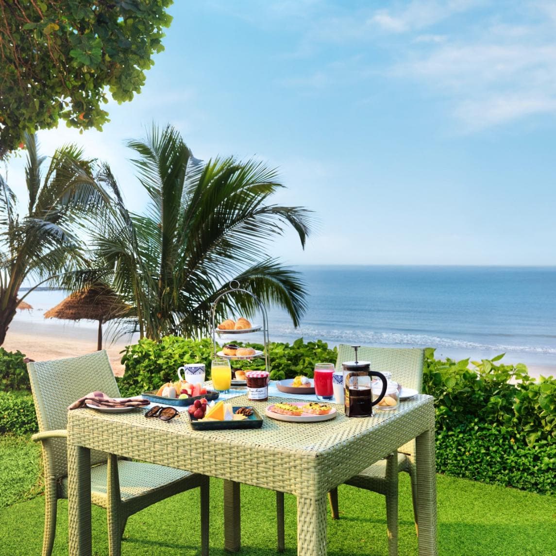 Breakfast by the Sea