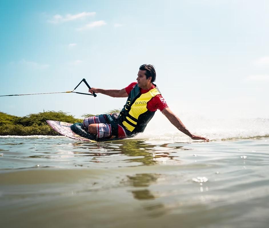 Speedboat & Water Sports
