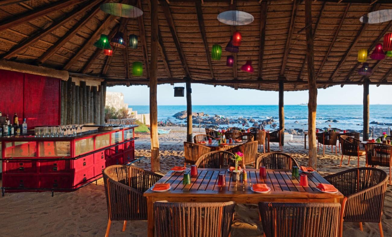 Beachside Bar & Club