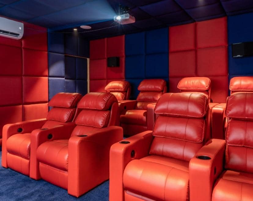 Mini Theatre with Recliners