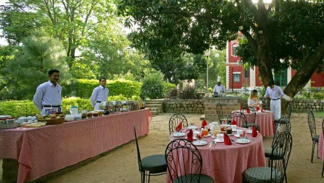 Farm-to-Table Dining