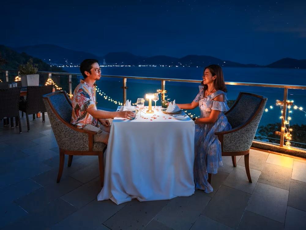 Dining Under the Stars