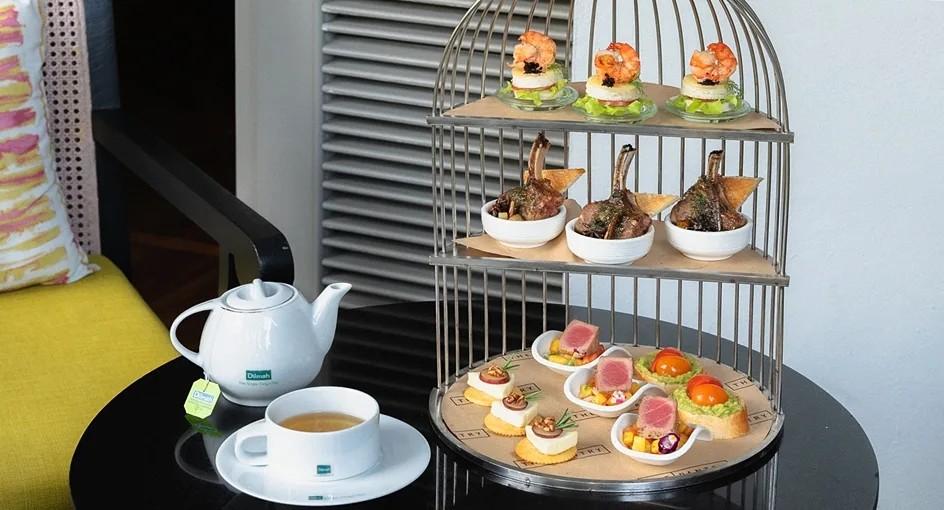 Stays with Lounge Access