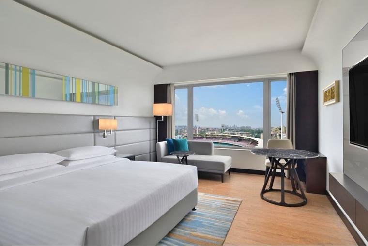 Stays with Lounge Access