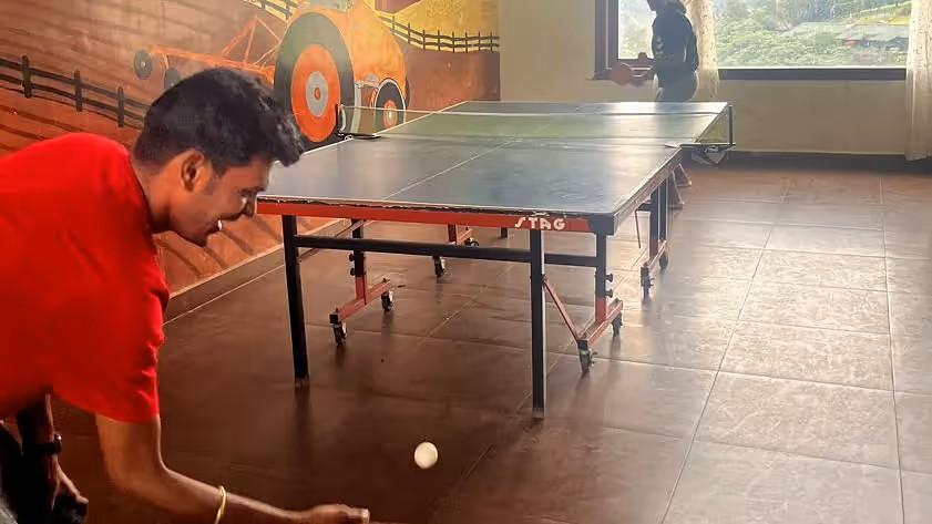 Karaoke & Indoor Games