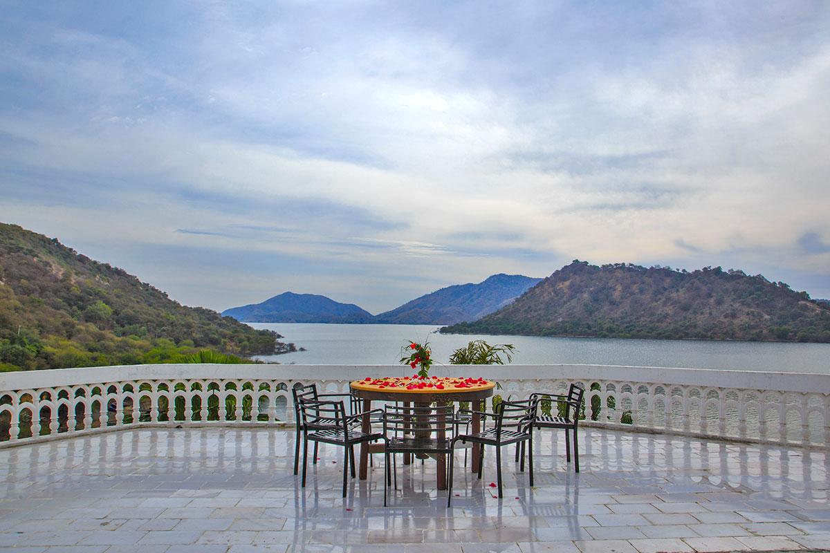 Jaisamand Boat Ride & Lunch