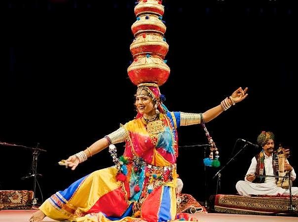 Live Folk Dance & Music