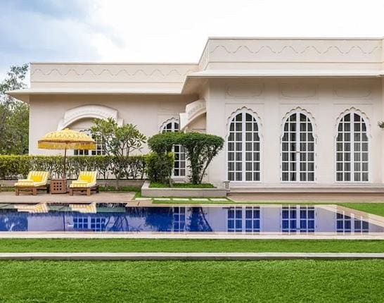 Stays with Private Pool