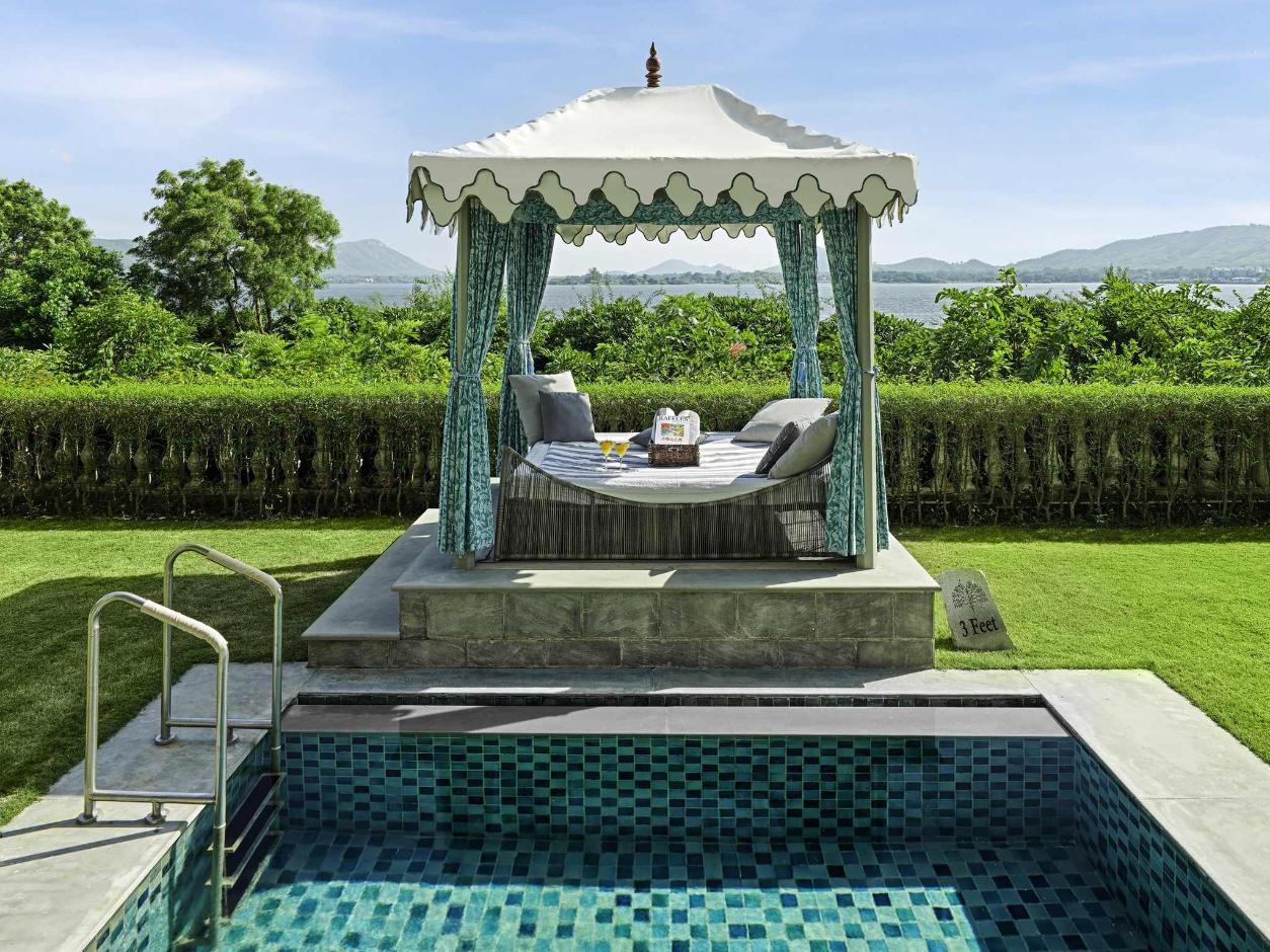 Private Pool in Select Stays