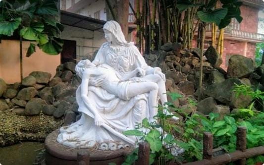 Divine Retreat Experience