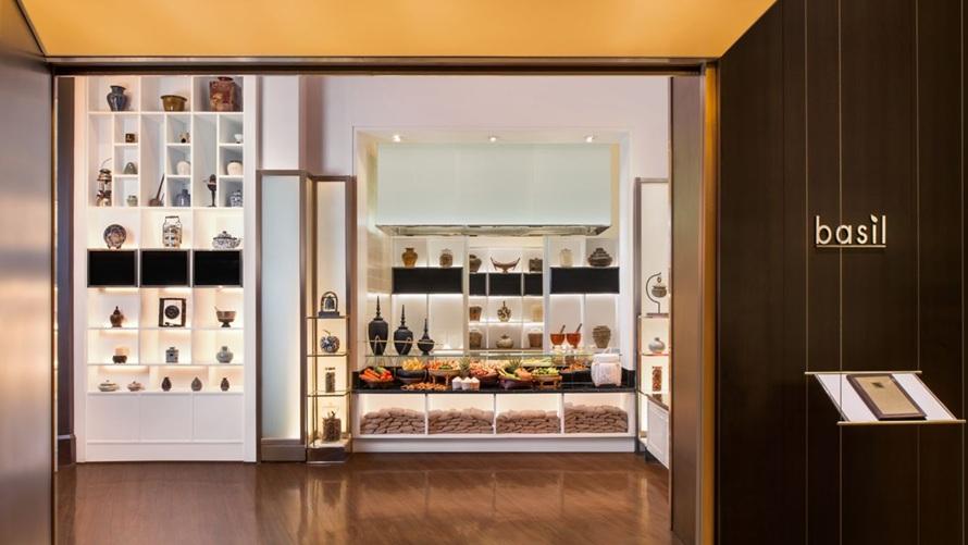 Farm-to-Table Dining