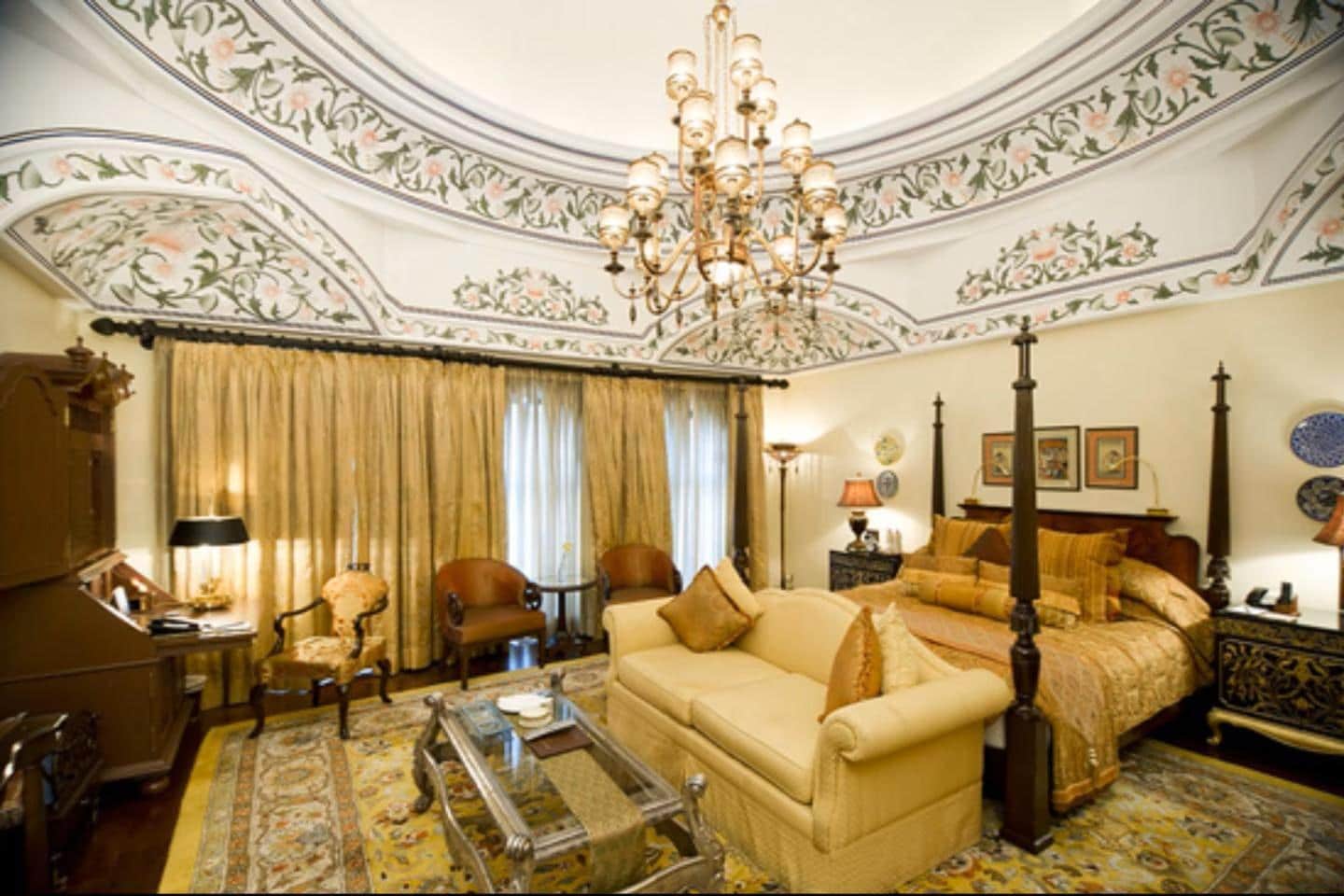 Suites with gold-plated interiors