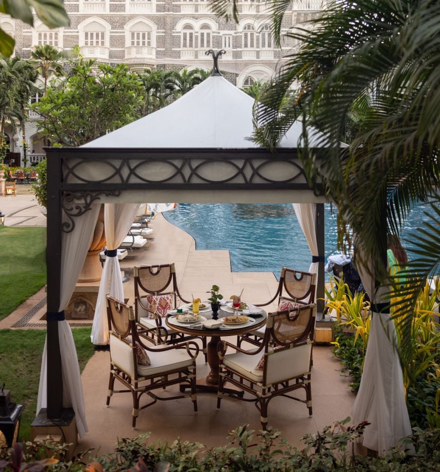 Poolside Dining