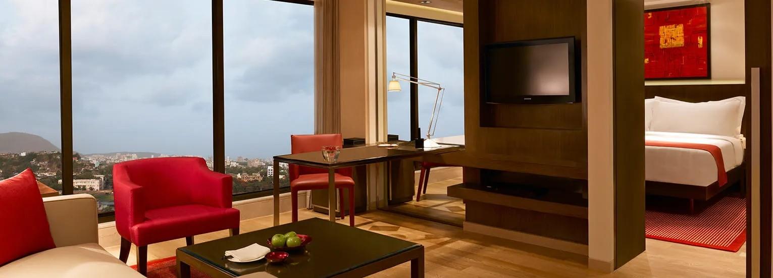 Stays with Lounge Access