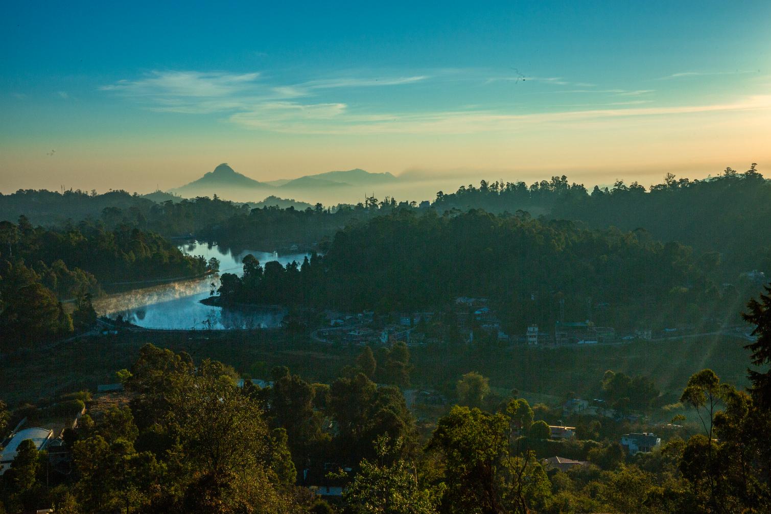 Walk to Kodaikanal Lake