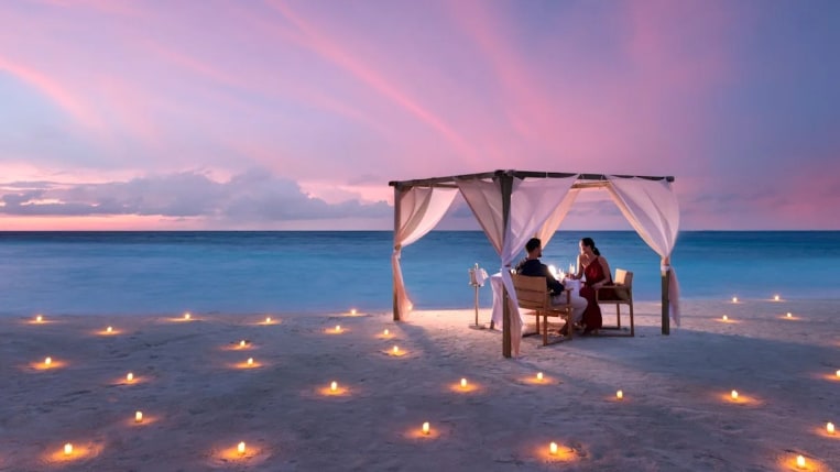 Hilton Maldives Amingiri Resort & Spa - Tap to explore photos