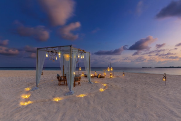 Kudadoo Maldives Private Island - Tap to explore photos