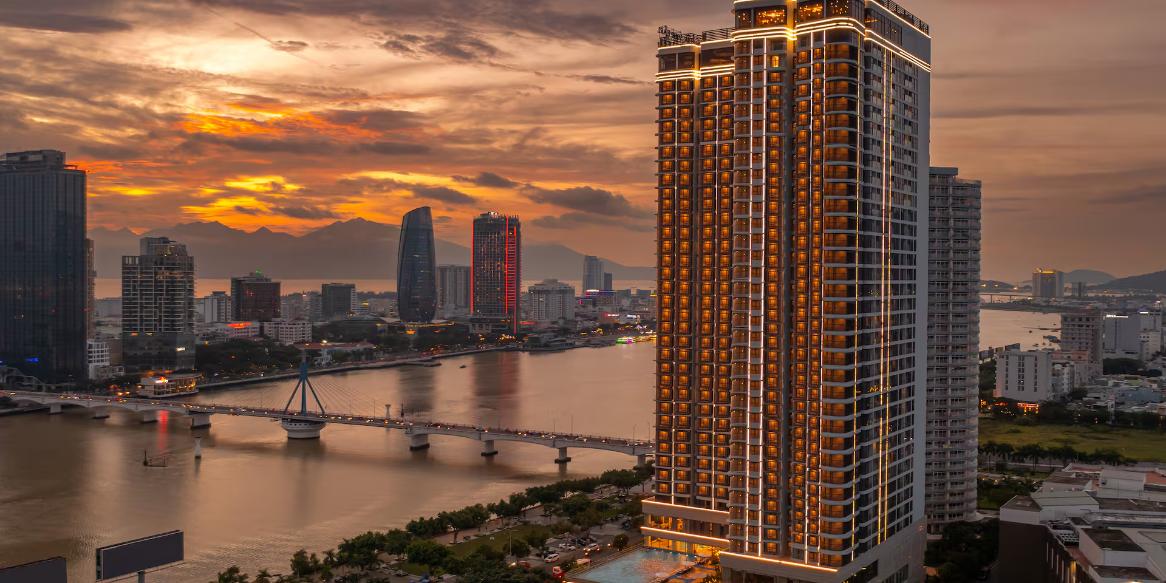 Melia Vinpearl Danang Riverfront - Tap to explore photos