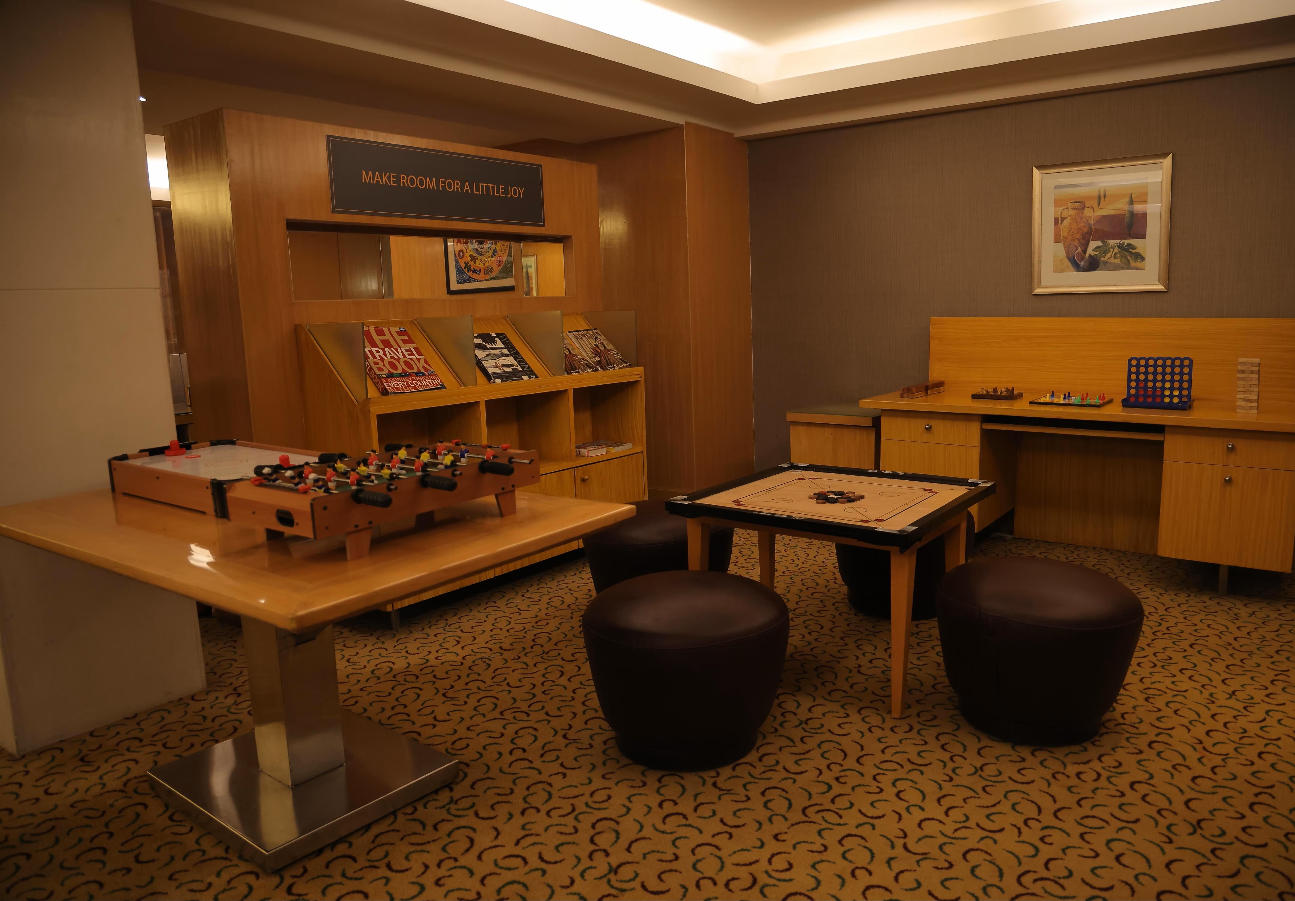Courtyard by Marriott Chennai - Tap to explore photos