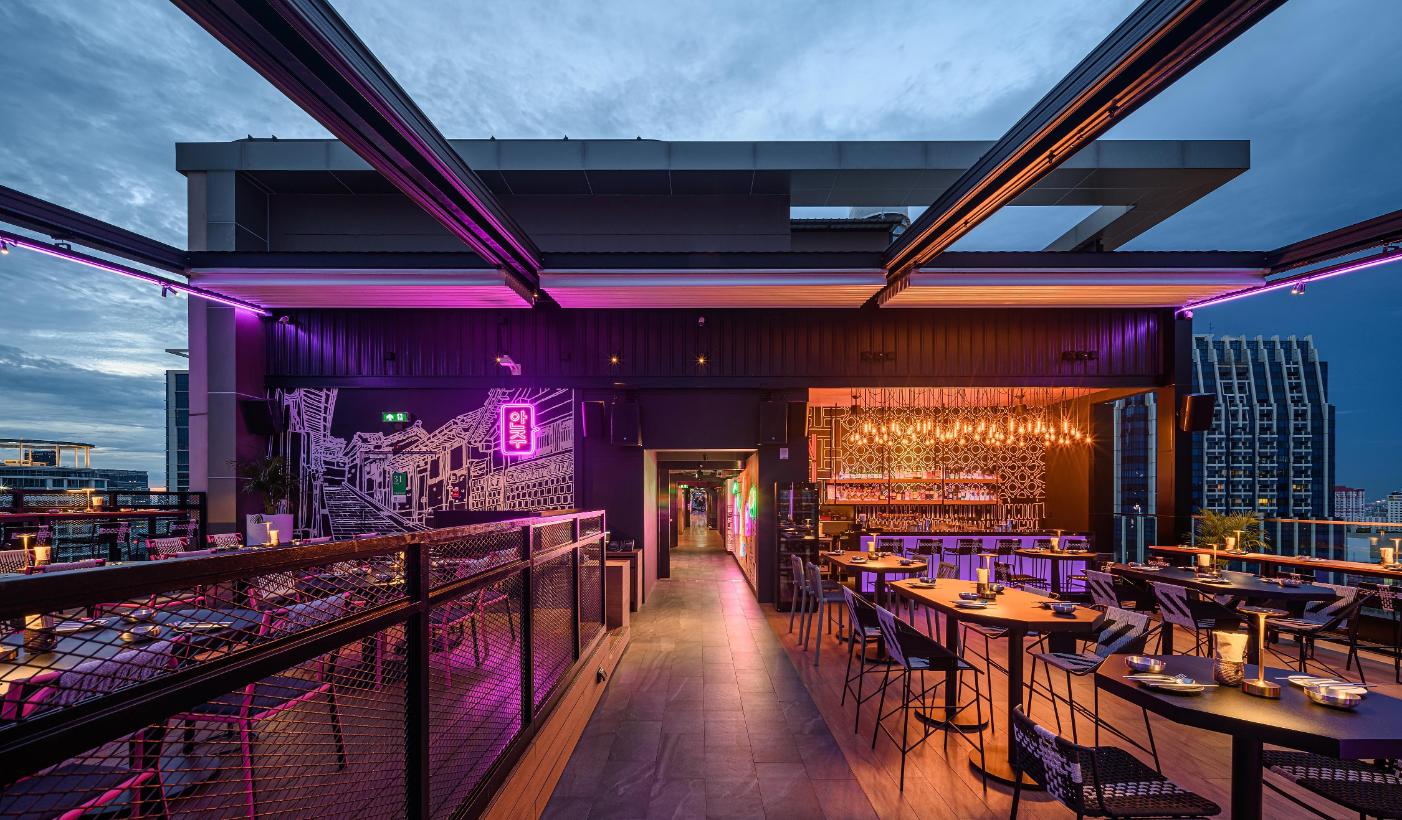 Sindhorn Midtown Hotel Bangkok, Vignette Collection - an IHG Hotel - Tap to explore photos