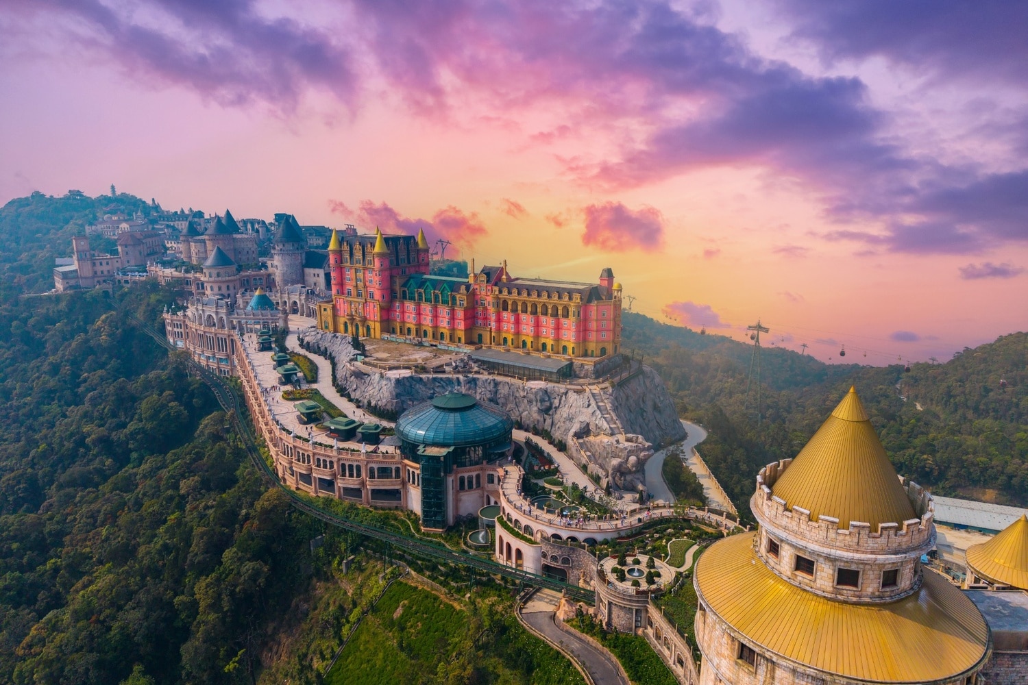 Ba Na Hills and Golden Bridge Full Day Tour from Da Nang